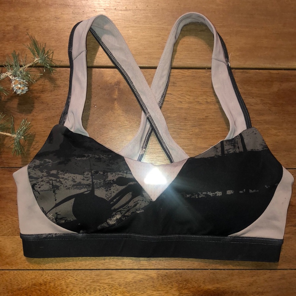 Women’s Adidas nude and black sports bra- Medium